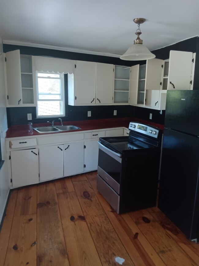 Building Photo - 166 Pleasant Ridge Rd