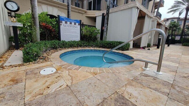 Building Photo - 4445 El Mar Dr