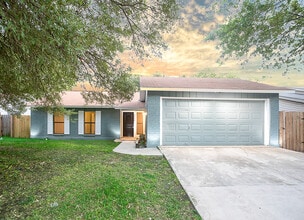 Building Photo - 9438 Brushy Point St