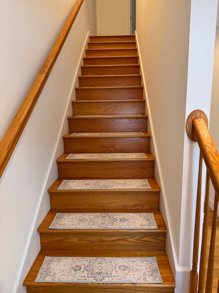 Building Photo - 4 Stimson St