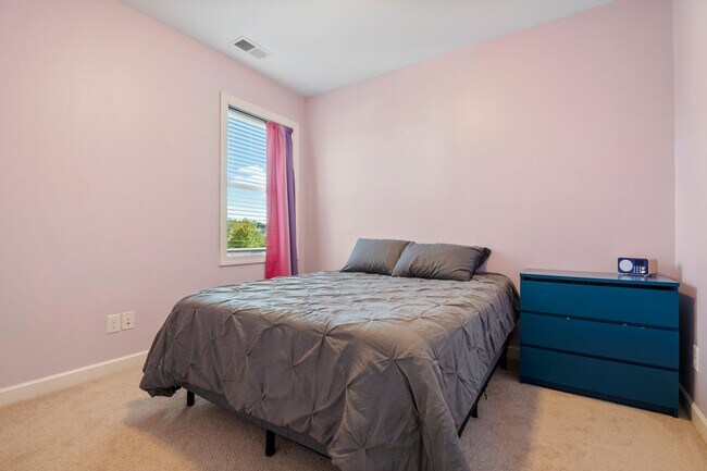 Building Photo - Briar Chapel Beauty! Available in 2026!