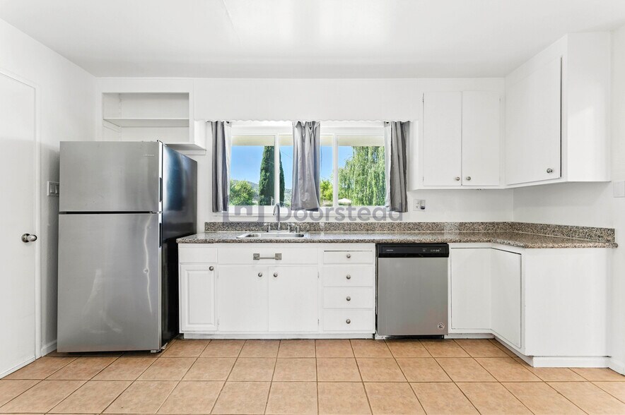 Building Photo - 4533 Utah Dr