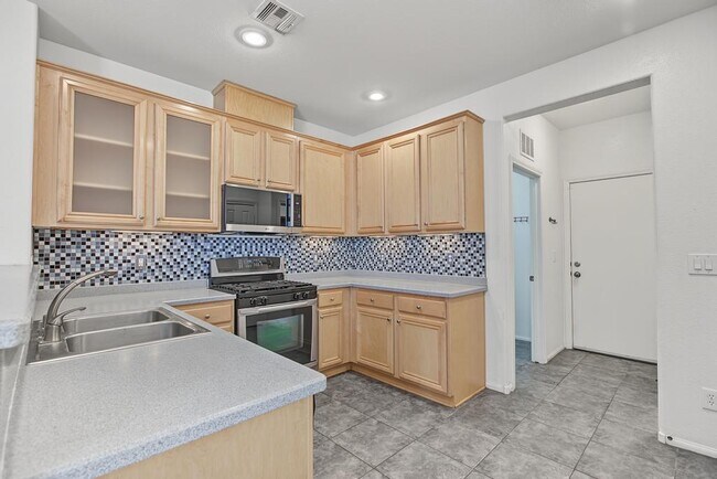 Building Photo - 9315 Quiet Mist Ct