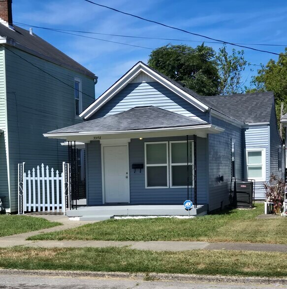 Front porch - 3348 Bohannon Ave