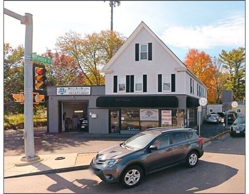 Building Photo - 2110 Washington St