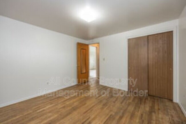 Building Photo - 1523 Lashley St