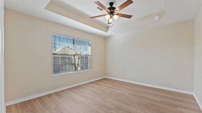 Building Photo - "Homey 3-Bed Home with Granite Finishes in Fayetteville – Your Perfect Retreat Awaits!"