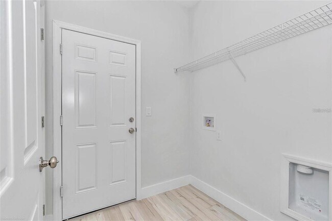 Building Photo - 3398 SW 165th Loop