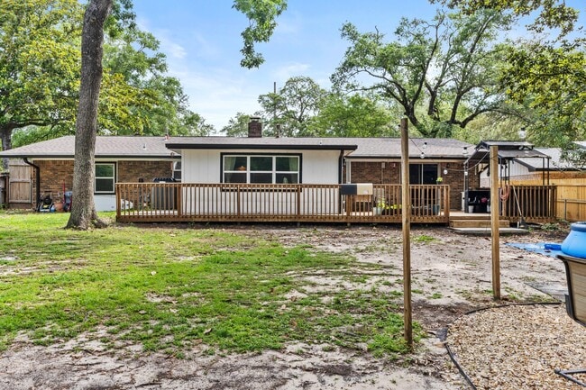 Building Photo - 2442 Duncan Dr