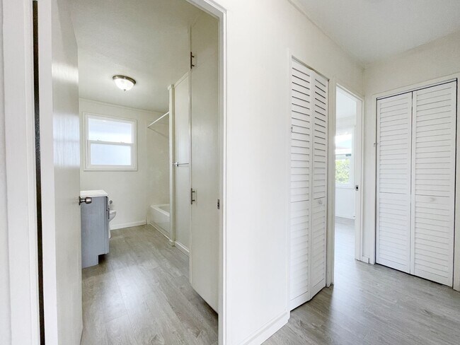 Building Photo - Pet Friendly Kailua House with A/C