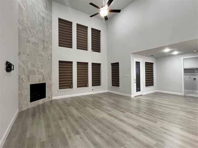 Building Photo - 2124 Esher Dr