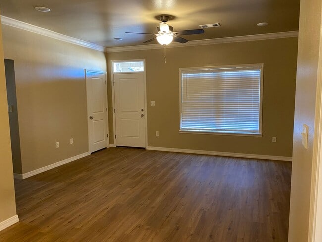 Building Photo - Come look at this new construction 3-bedroom 2-bathroom home.