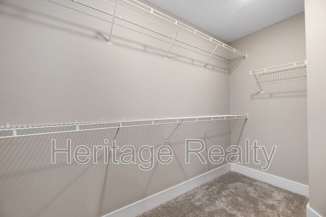 Building Photo - 7226 Sassafras Way