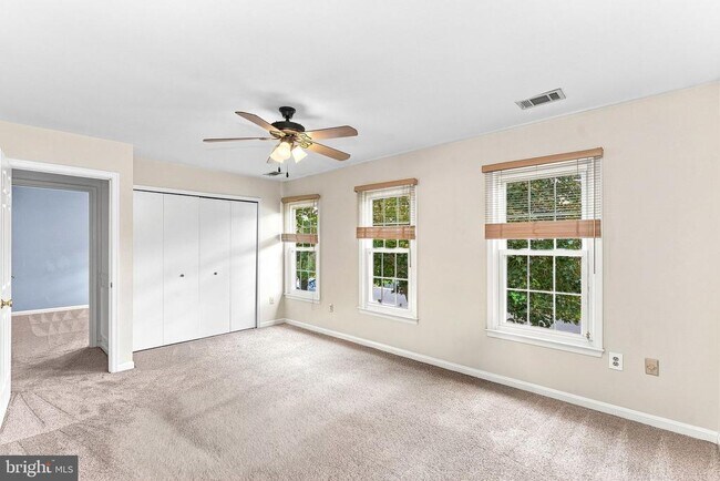 Building Photo - 10163 Yorktown Way