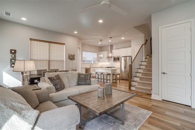 Building Photo - 6334 Oakbend Cir