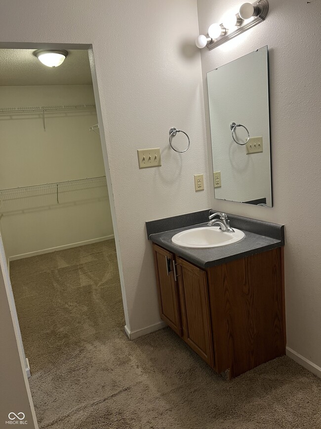 Building Photo - 12142 Lindley Dr