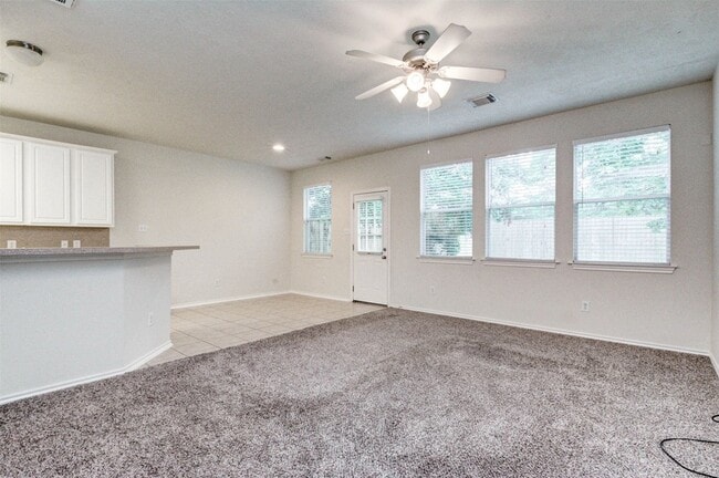 Building Photo - 87 N Burberry Park