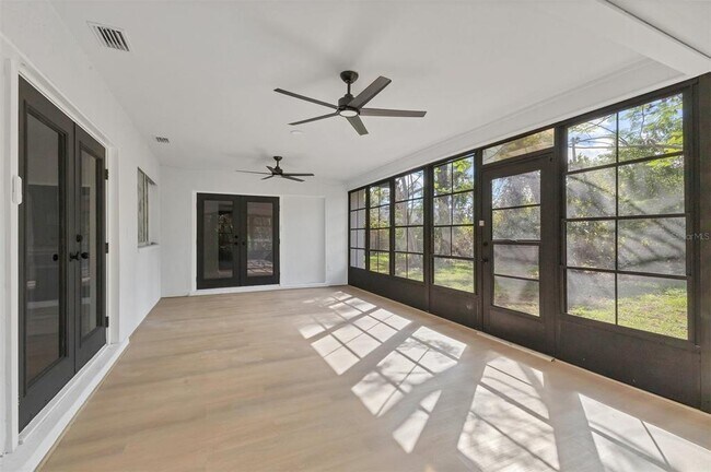 Building Photo - 4290 Yucatan Cir