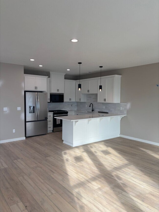 Building Photo - 3 Bedroom, 2.5 Bathroom New Build Coming Soon!