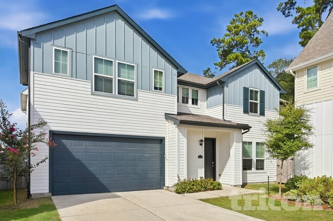 Building Photo - 9835 Willow Creek Commerce Dr