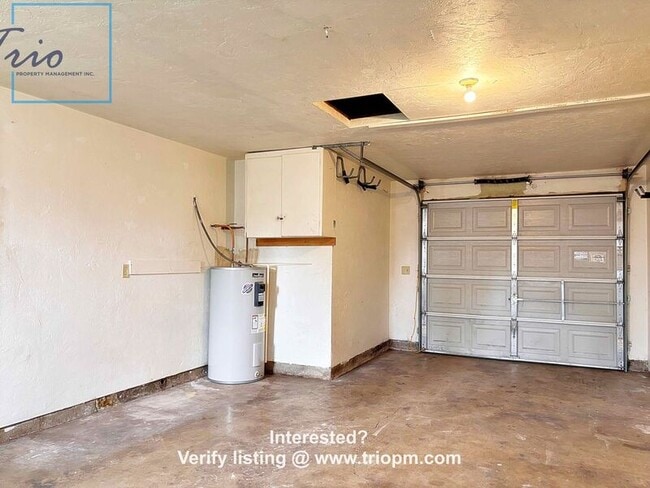 Building Photo - 2577 L St