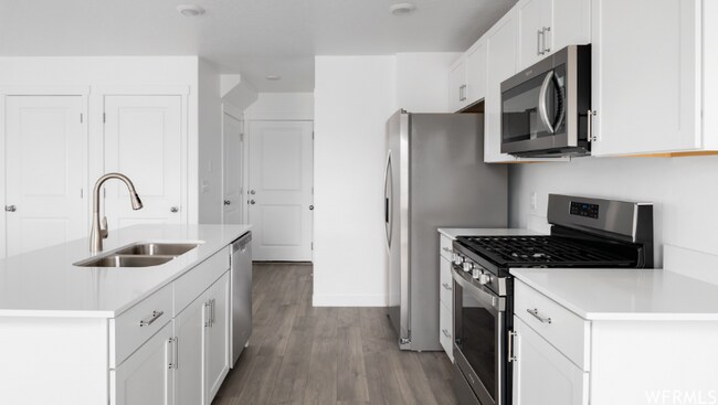 Building Photo - 1057 Dory Boat Rd