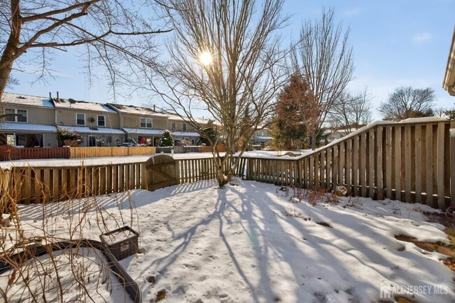 Building Photo - 41 Van Pelt Ct