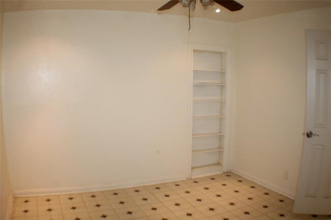 Building Photo - 7014 Fairway Dr