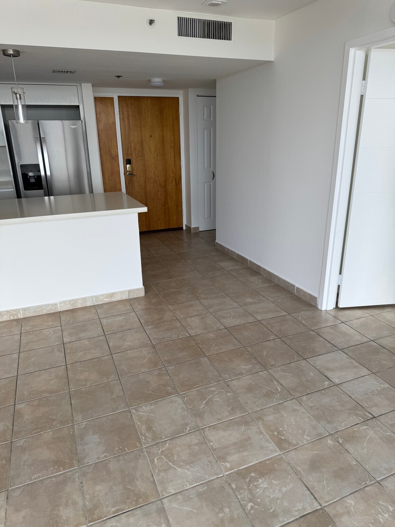 Building Photo - 7601 E Treasure Dr