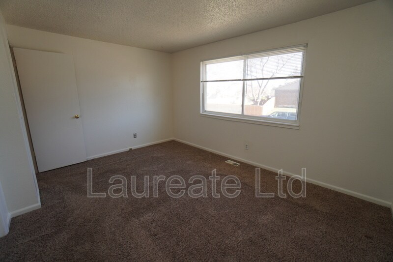 Building Photo - 8589 W Fair Ave