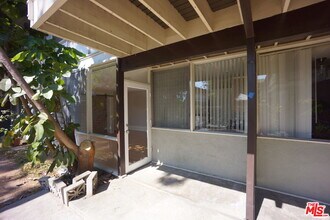 Building Photo - 11133 ROSE Ave