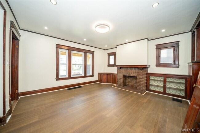Building Photo - 23 Aldrich Pl
