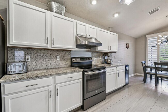 Building Photo - 5354 Lookout Pass