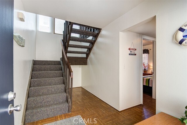 Building Photo - 112 31st St