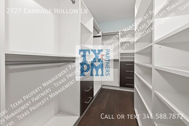 Building Photo - 2727 Carriage Hollow Ln