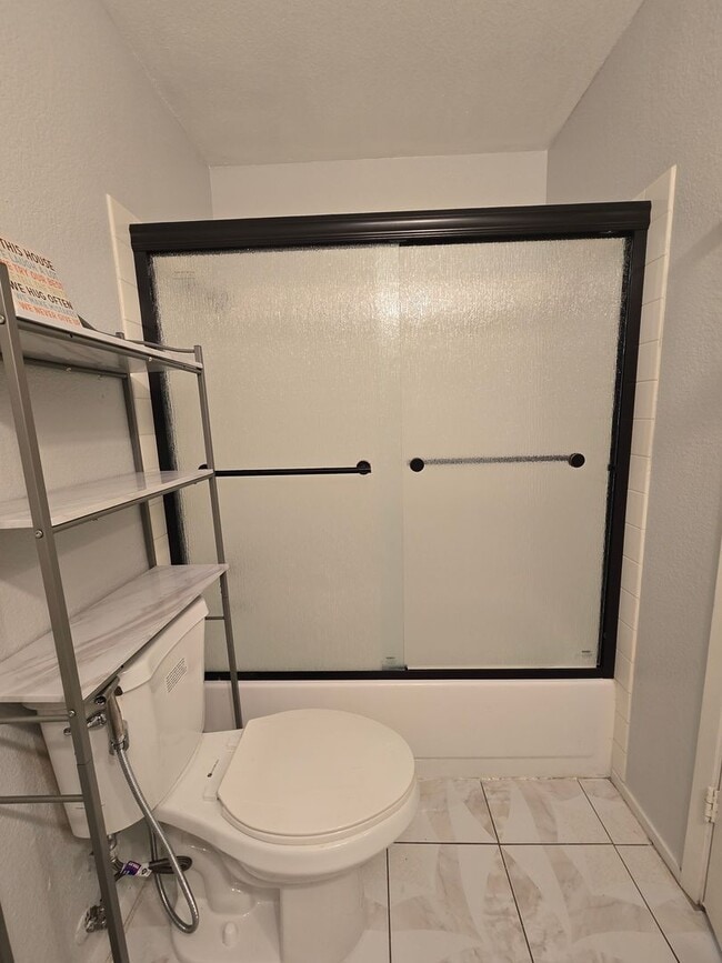 Building Photo - A Fabulous 2 Bed, 2 Bath, 1 Car Attached G...