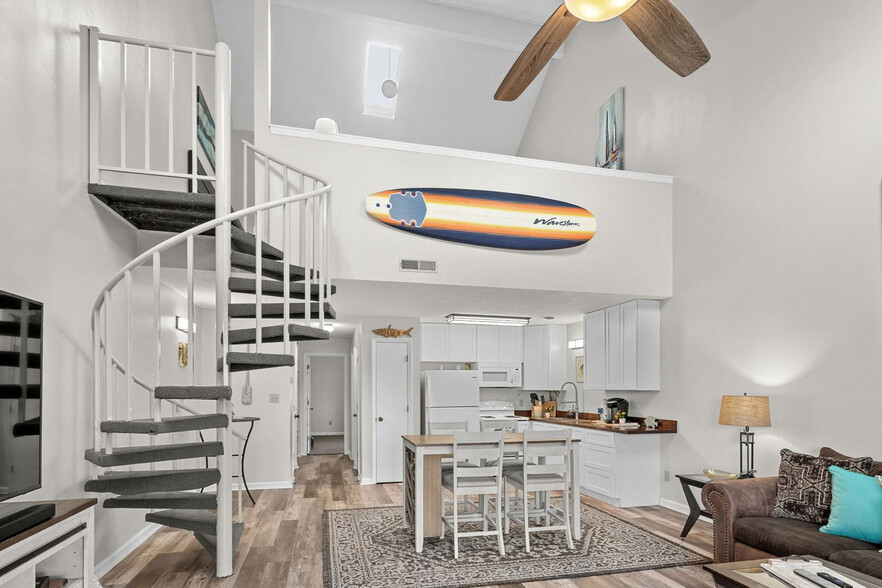 Building Photo - 1920 Bent Grass Dr