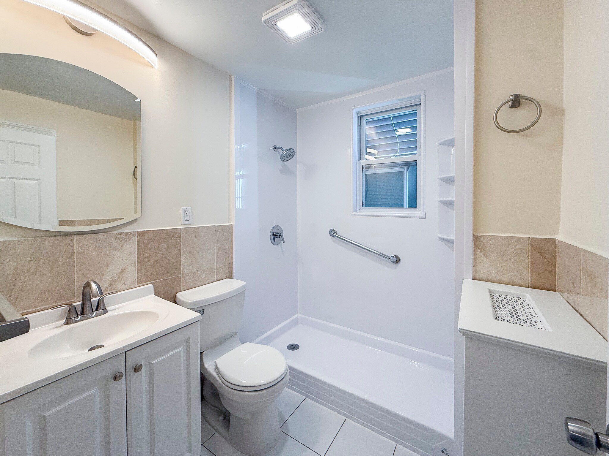 Building Photo - 103 Hancock St