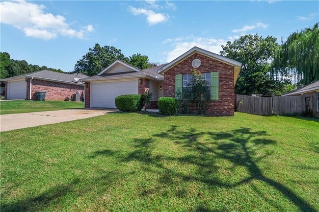 Primary Photo - 1156 Oleander Ln