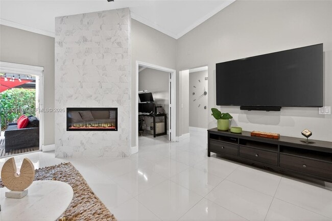 Building Photo - 1956 Pisces Terrace