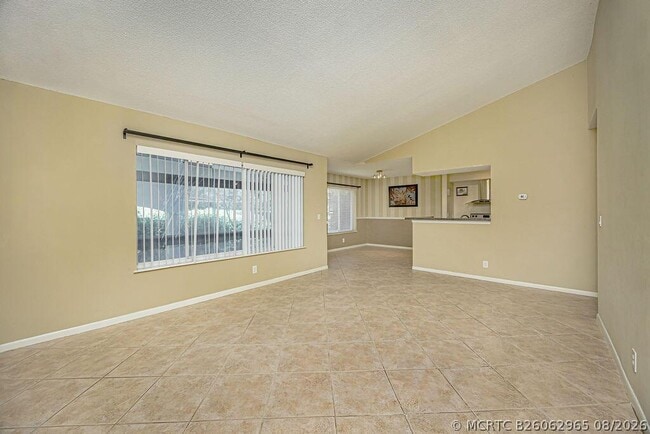 Building Photo - 815 Boynton Beach Blvd
