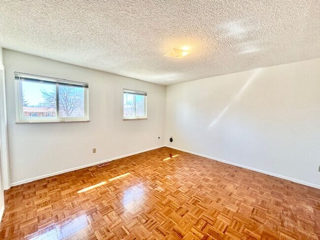 Building Photo - 11277 E Custer Pl