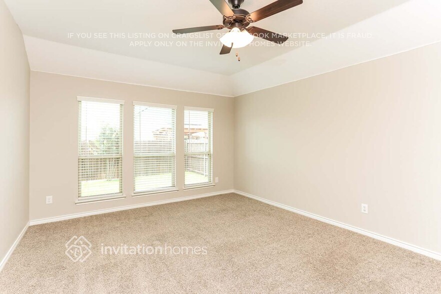 Building Photo - 3217 Larkin Ln