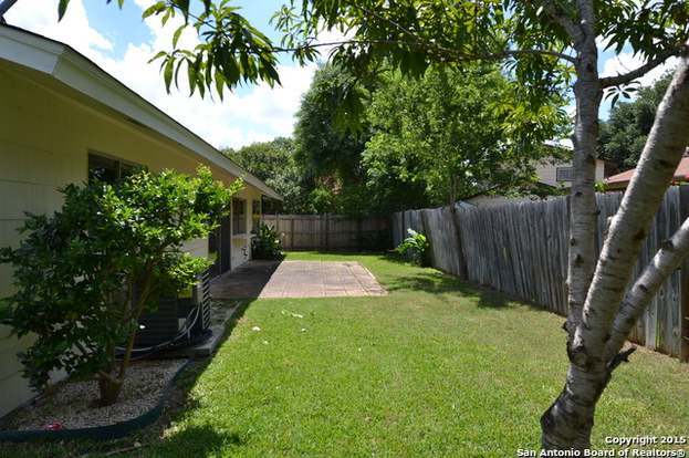 Building Photo - 6611 Woodford-