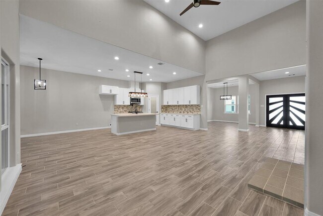 Building Photo - 4783 W Fork Blvd