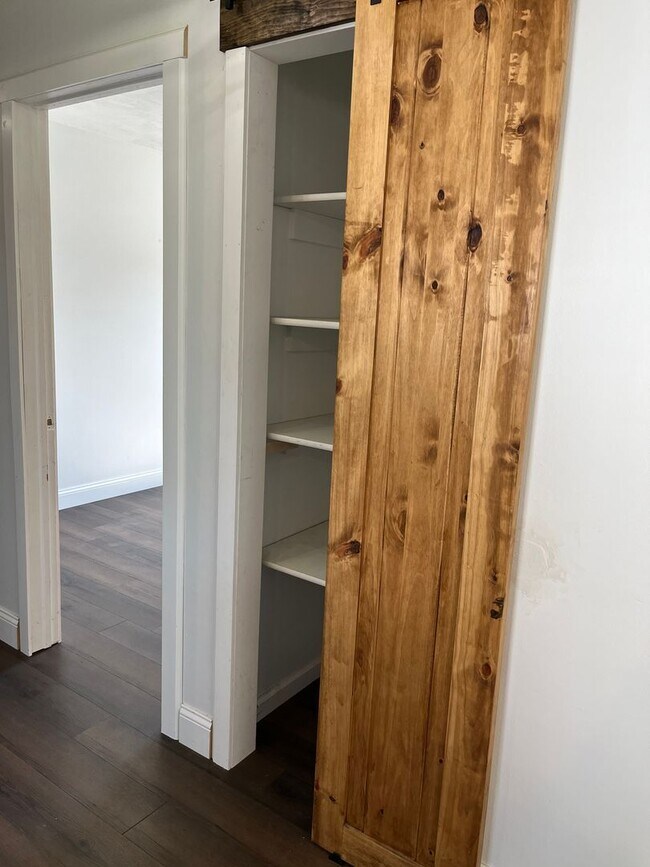 Building Photo - 4 Bed/2 Bath Rental Home in Crooks, SD!!