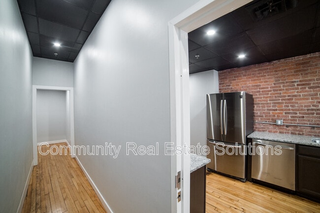 Building Photo - 22 State St