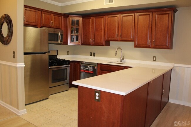 Building Photo - 514 Doral Ct