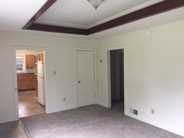 Building Photo - 4213 E Pleasant Run Pkwy S Dr