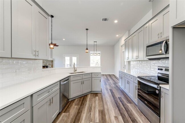 Building Photo - 137 Ohana Ct
